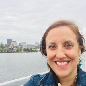 Meet your Posher, Julie